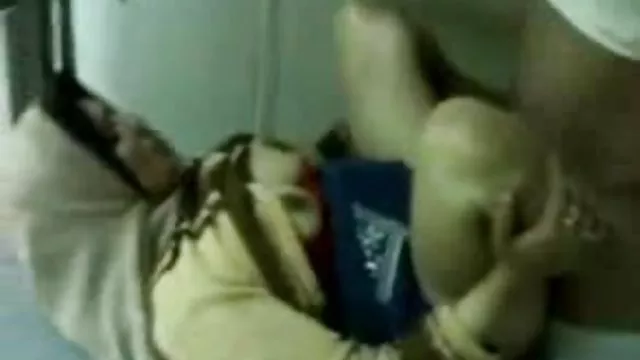 Gorące porno bez rejestracji Brazylia pokazuje erotyka fotki jej cycki i kurwa jej cipki